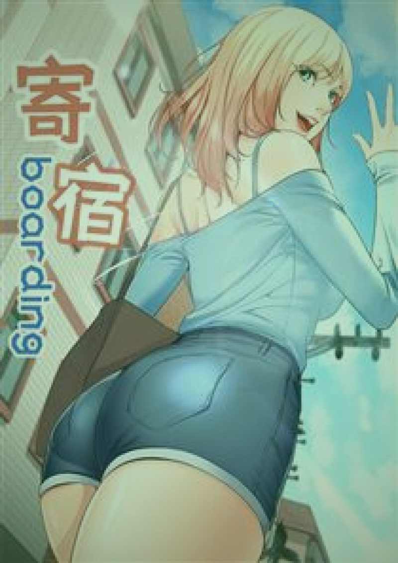 糖心vlog工作日晚餐记录：木质餐桌上摆放着一盘色彩鲜艳的炒饭和一碗汤